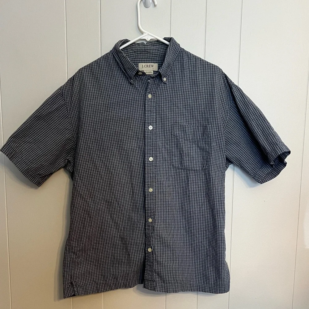 J‎ Crew short sleeve button down Size L